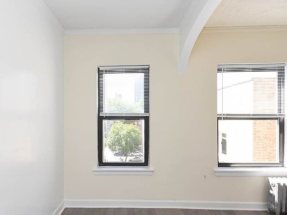 5th image of 5417 N Kenmore Ave Unit 905