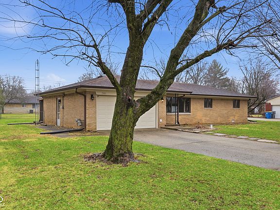 2nd image of 7301 Forest Park Dr