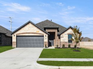 141 Whistling Duck Dr, Balch Springs, TX 75181