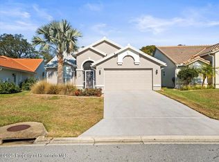 9139 Rhett Ln, Weeki Wachee, FL 34613