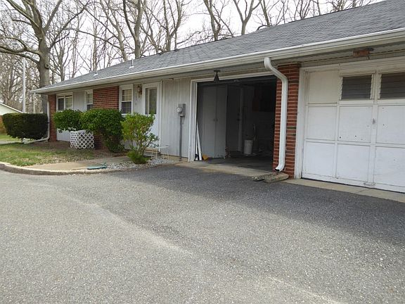 3rd image of 263B Kingston Ct