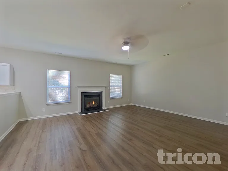 11035 Elven Dr — Photo 5