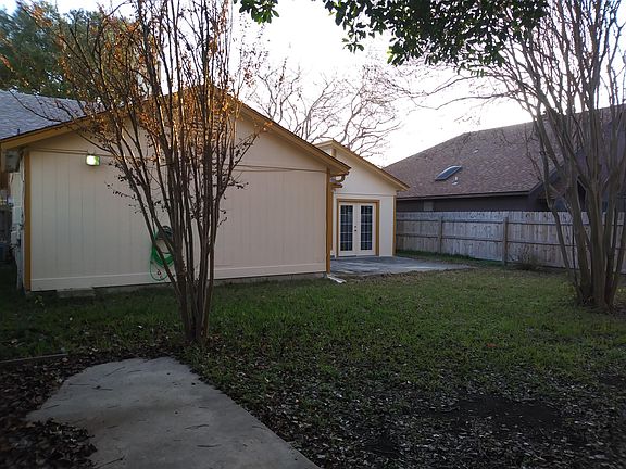 3rd image of 6333 Eastwind