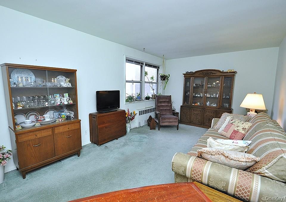 1st image of 682 Tuckahoe Road #5H