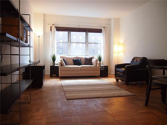 3rd image of 345 W 58th St APT 14-J