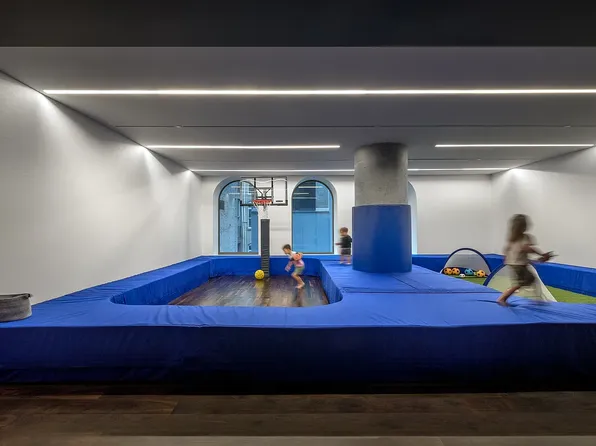 130 William Street image 60 of 68