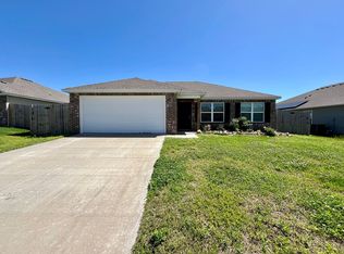 1751 Forest Dr, Centerton, AR 72719