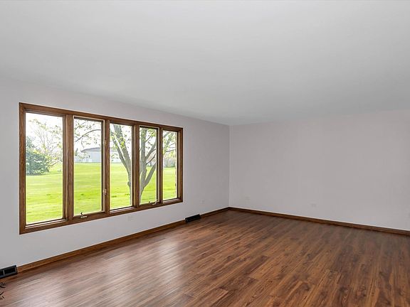 3rd image of 15407 Aster St #83