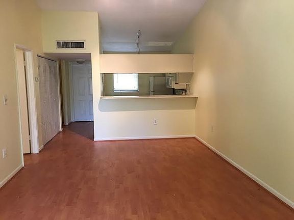 2nd image of 9924 Nob Hill Ln