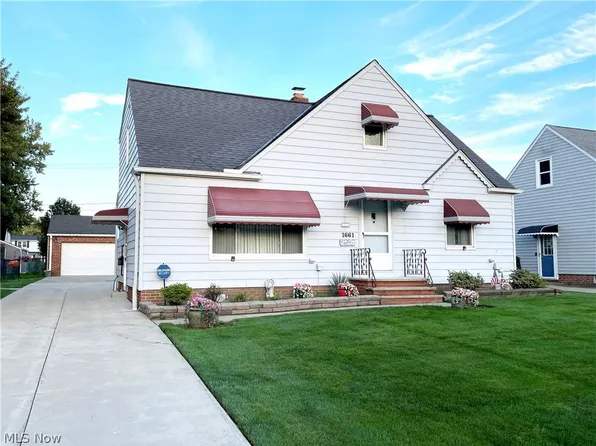 1661 Byron Dr, Mayfield Heights, OH 44124