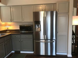 1248 Coldspring Rd, Elgin, IL 60120