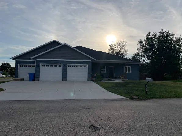 1607 W 5th Ave, Brodhead, WI 53520