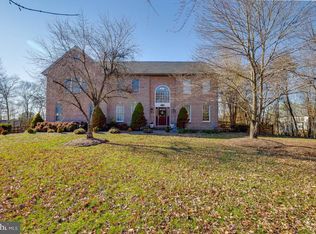 6752 Gray Post Ct, Centreville, VA 20121