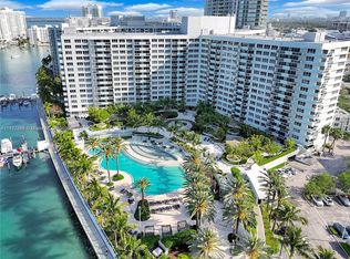 Flamingo South Beach, Miami Beach, FL 33139