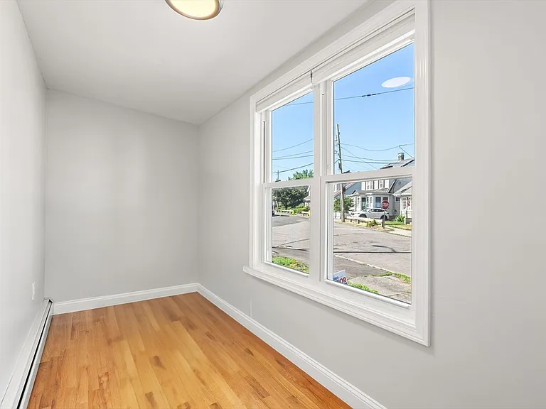 334 E Squantum St — Photo 13