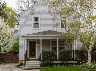 11 Woodbury St, Providence, RI 02906