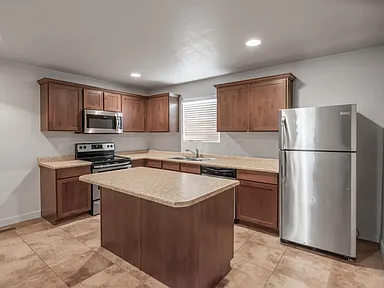 2-Story Tucker Tour