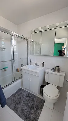 Rented by Weichert Manhattan Midtown | media 17