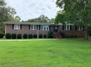 139 Briarcliff Rd, Central, SC 29630