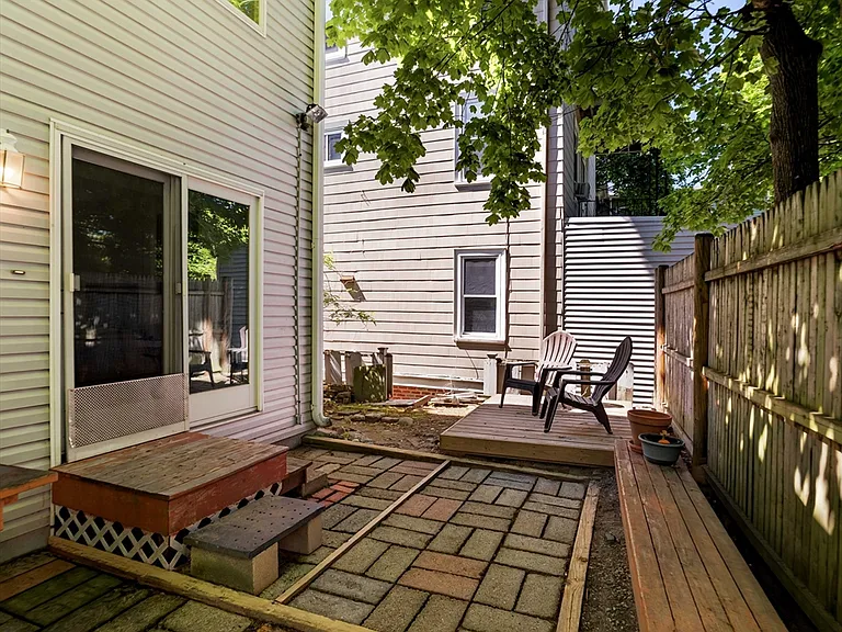 55 Waterhouse St #55 — Photo 24