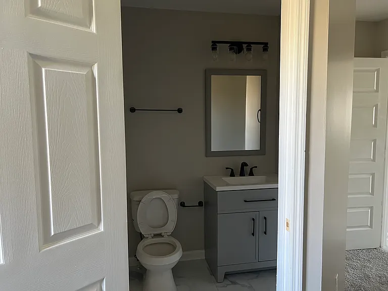105 Chesapeake Ct — Photo 13