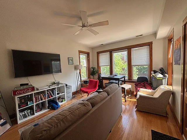 2316 W Huron St #1 — Photo 2