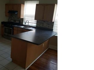 5615 Montrose St, Philadelphia, PA 19143