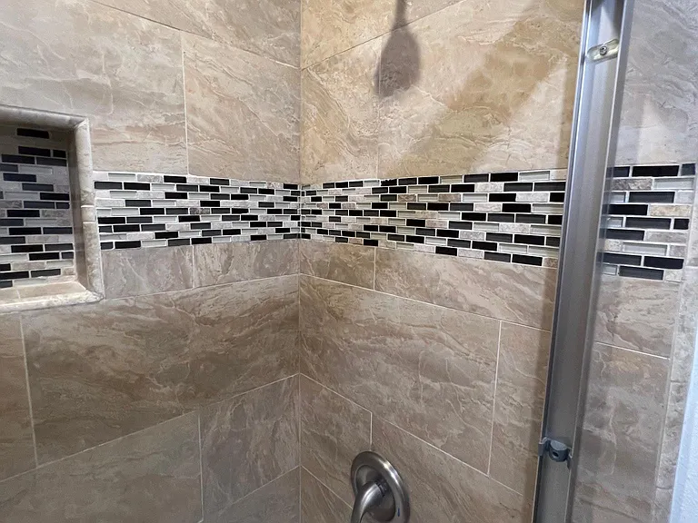4307 Whitsett Ave #104 — Photo 33