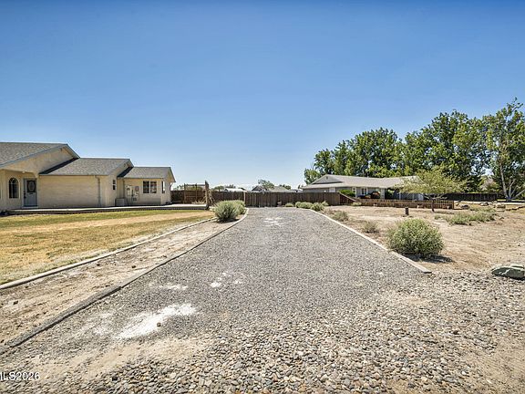 5th image of 1221 Golden Park Way