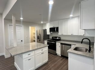 14697 Saturn Dr #D, San Leandro, CA 94578
