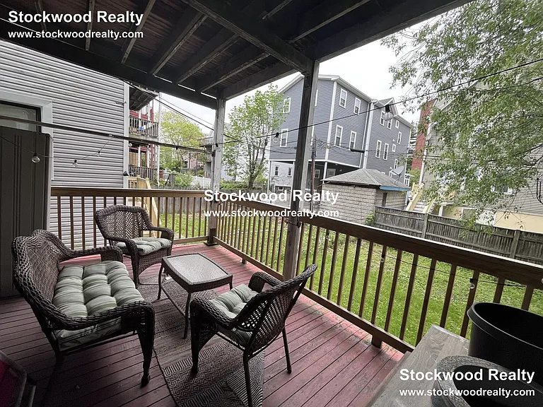 274 E Cottage St #1 — Photo 20