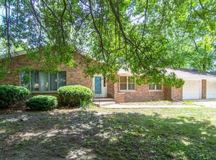 1811 Bruce St, Morris, IL 60450