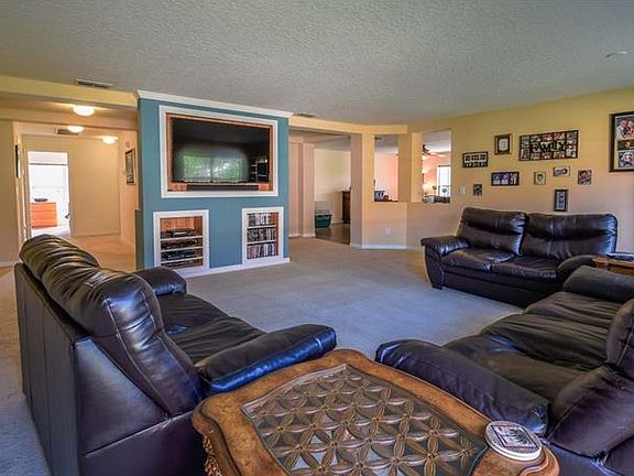 4th image of 3082 Anquilla Ave
