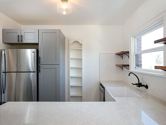 3rd image of 1627 10th Ave W APT 3