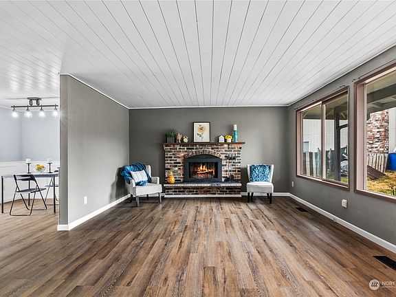 4th image of 10849 SE 319th Street
