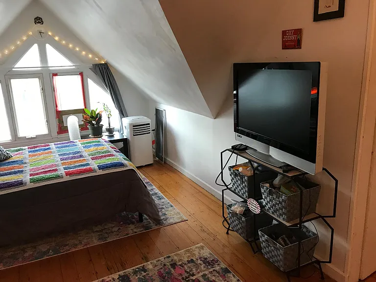 80 Linden St — Photo 14