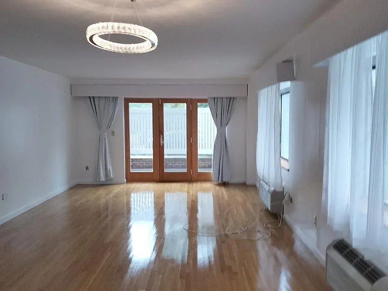 332 Franklin St #101 — Photo 2