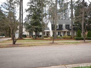 6828 Greystone Dr, Raleigh, NC 27615