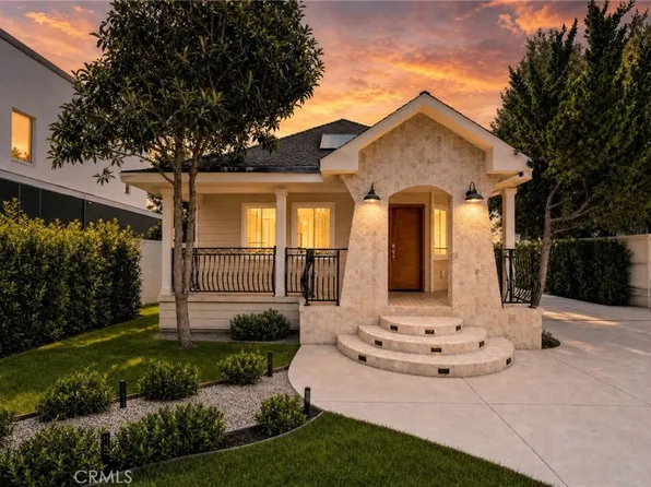 7142 Marshfield Way, Los Angeles, CA 90046