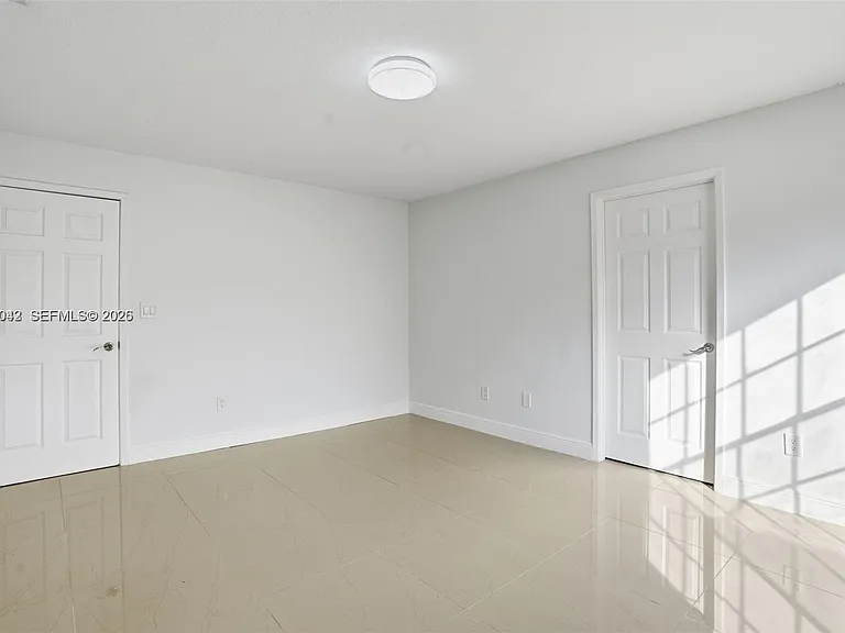 21080 SW 242nd St — Photo 18