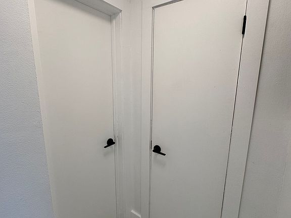 4th image of 1999 N Glades Dr #1B-1Ba-800Sqft