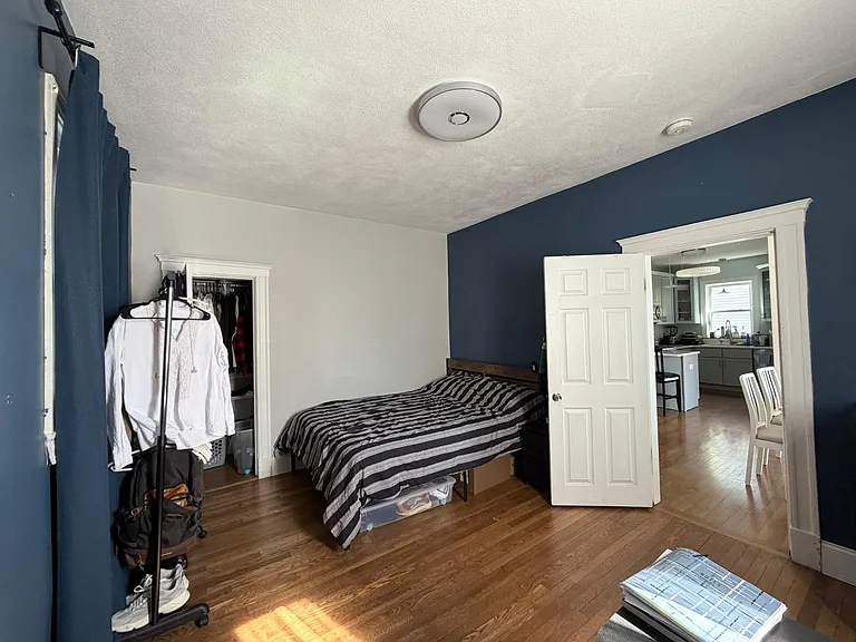 72 Arlington Ave #1 — Photo 3