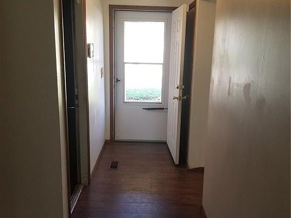 5th image of 7610 Tuscola Dr