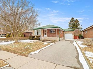 29 Terry Blvd, Guelph, ON N1E 1X6