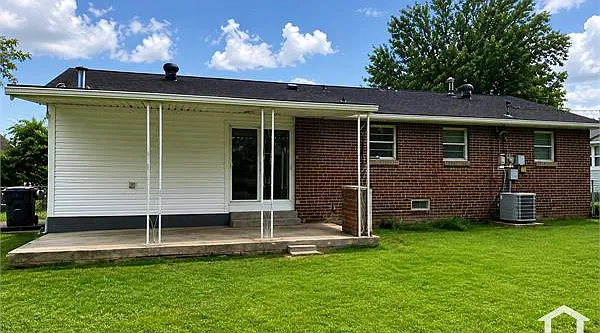 1320 S Locust Dr — Photo 22