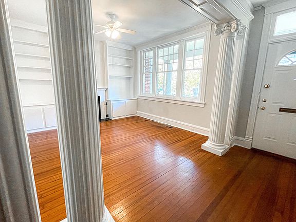 2nd image of 2021 Park Ave APT A