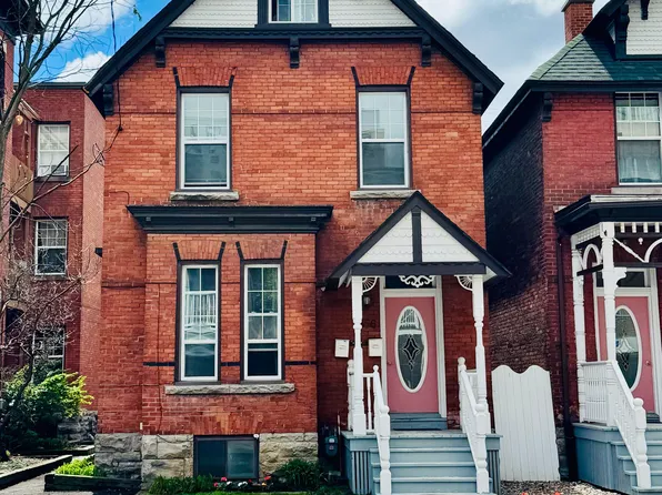 356 Gilmour St E, Ottawa, ON K2P 0R3