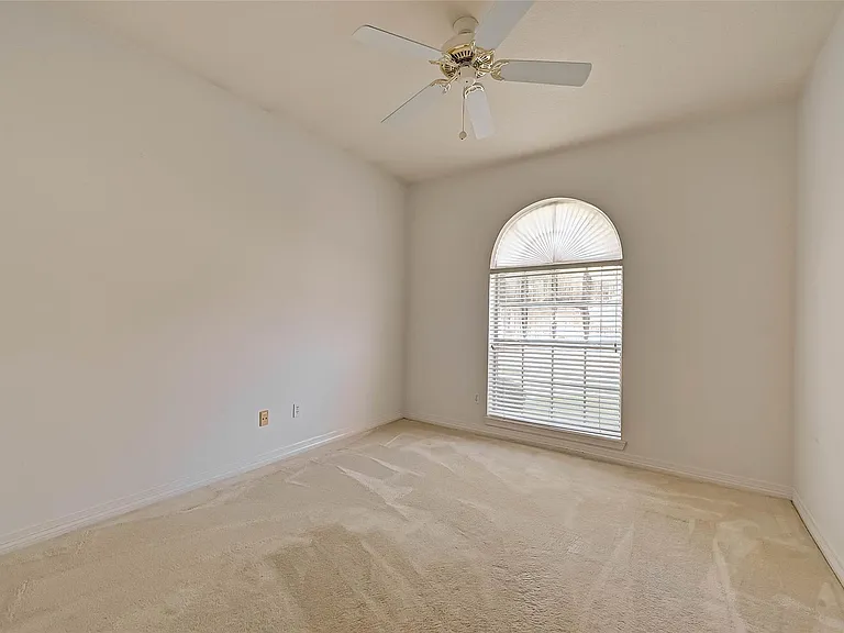 14303 Reissen Ln — Photo 19
