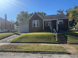 9038 Pallardy Ln, Saint Louis, MO 63114