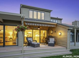 15782 Prospect Point Dr, Spring Lake, MI 49456